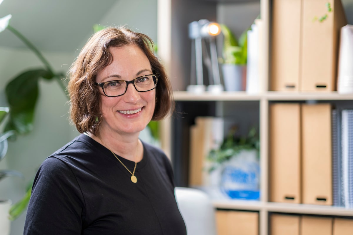 Image of Managing Director Sarah Lee who founded Hot Tin Roof and is still an active part of the Hot Tin Roof Edinburgh Agency and the first person to champion, telling the stories that need to be heard on the About Us page
